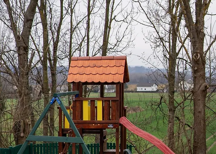 Apartmaji Babi アパート *